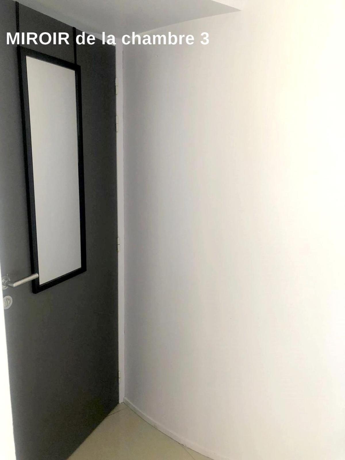 Apartamento Sejour Avec Petit-dejeuner A La Demande Et Piscine A 20 Minutes De L'espagne A Le Palace Climatise Perpiñán