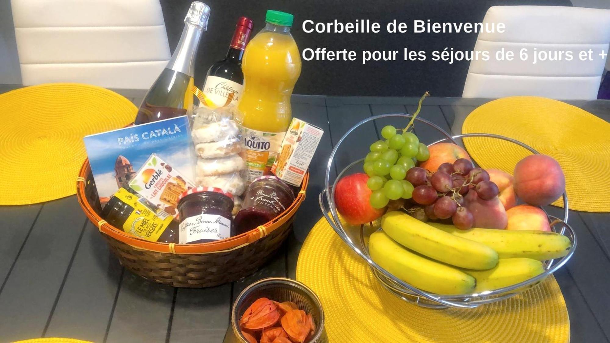 Apartamento Sejour Avec Petit-dejeuner A La Demande Et Piscine A 20 Minutes De L'espagne A Le Palace Climatise